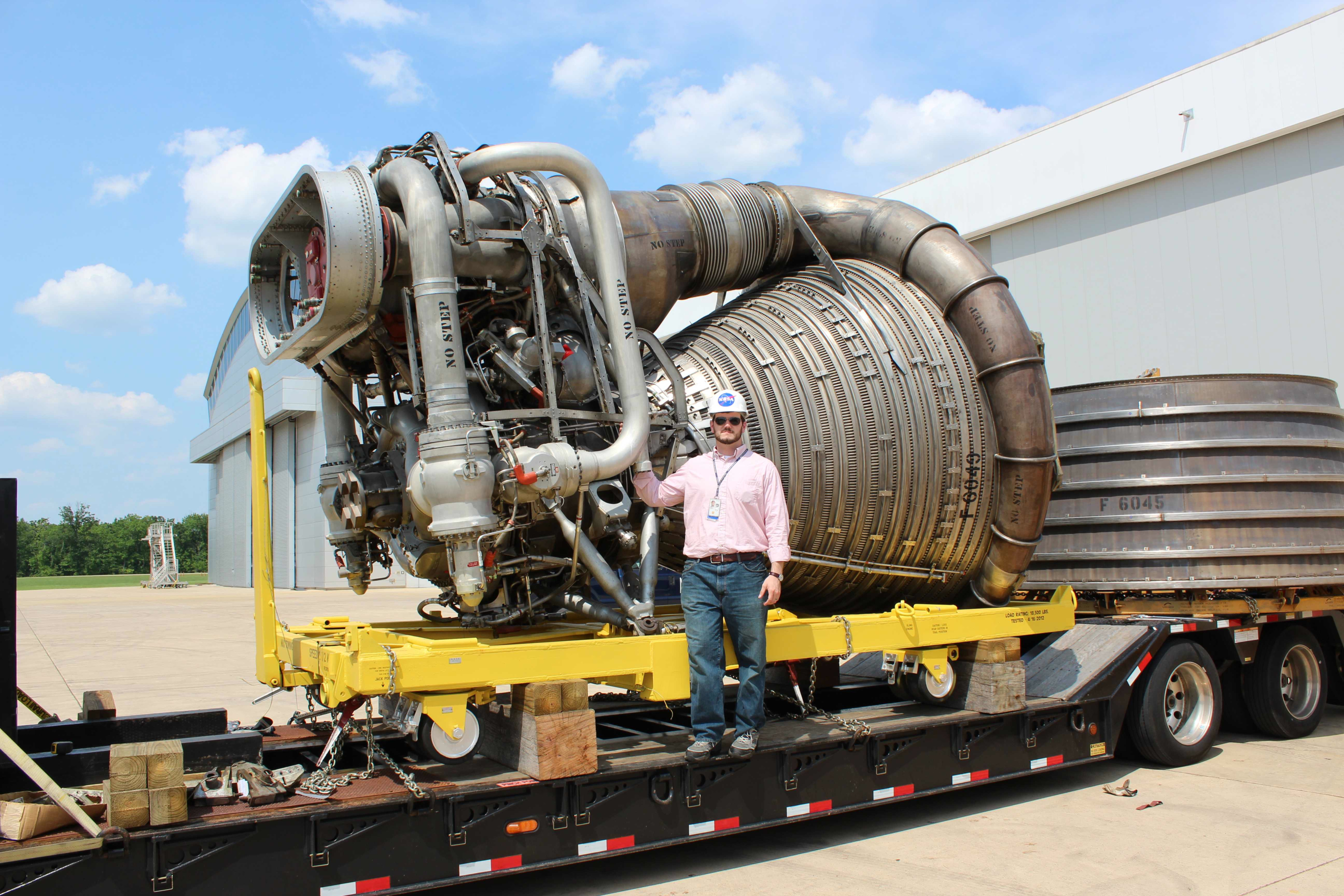 Saturn-V-engine-scaled.jpg