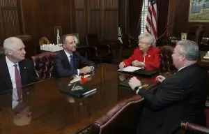 Leonardo Tuskegee T-100