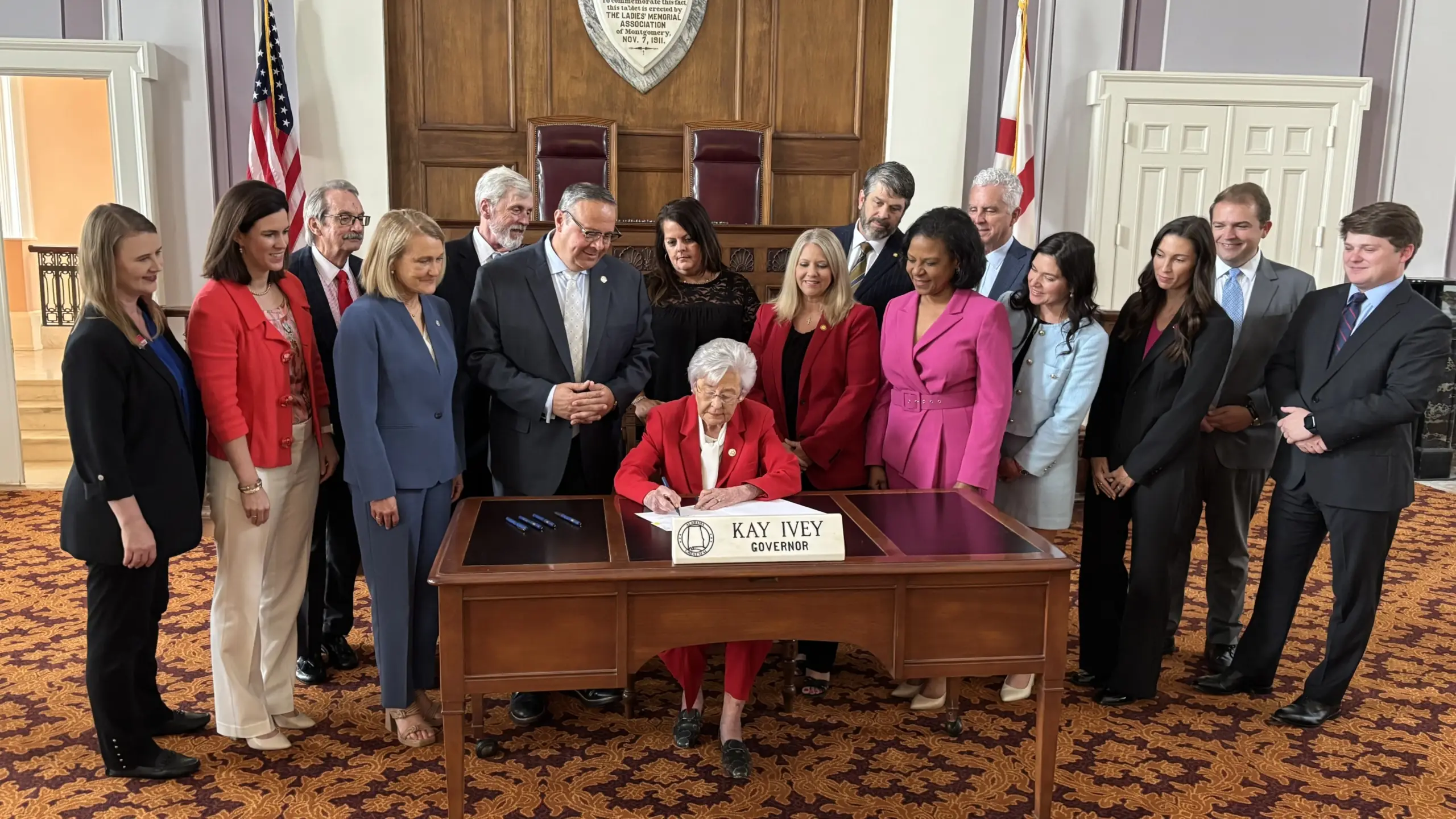 Governor Ivey signs Alabama Development Fund legislation to power economic growth